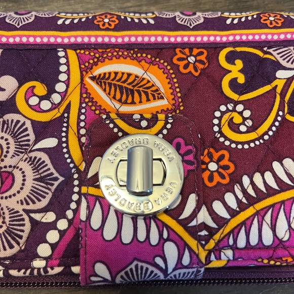 Vera Bradley turn-lock wallet in Sunset Safari - Picture 2 of 5